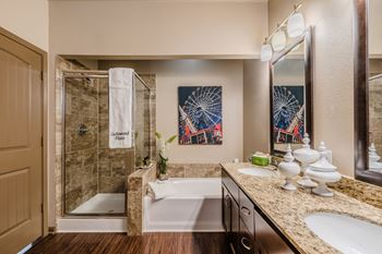 Shower/tub combo*